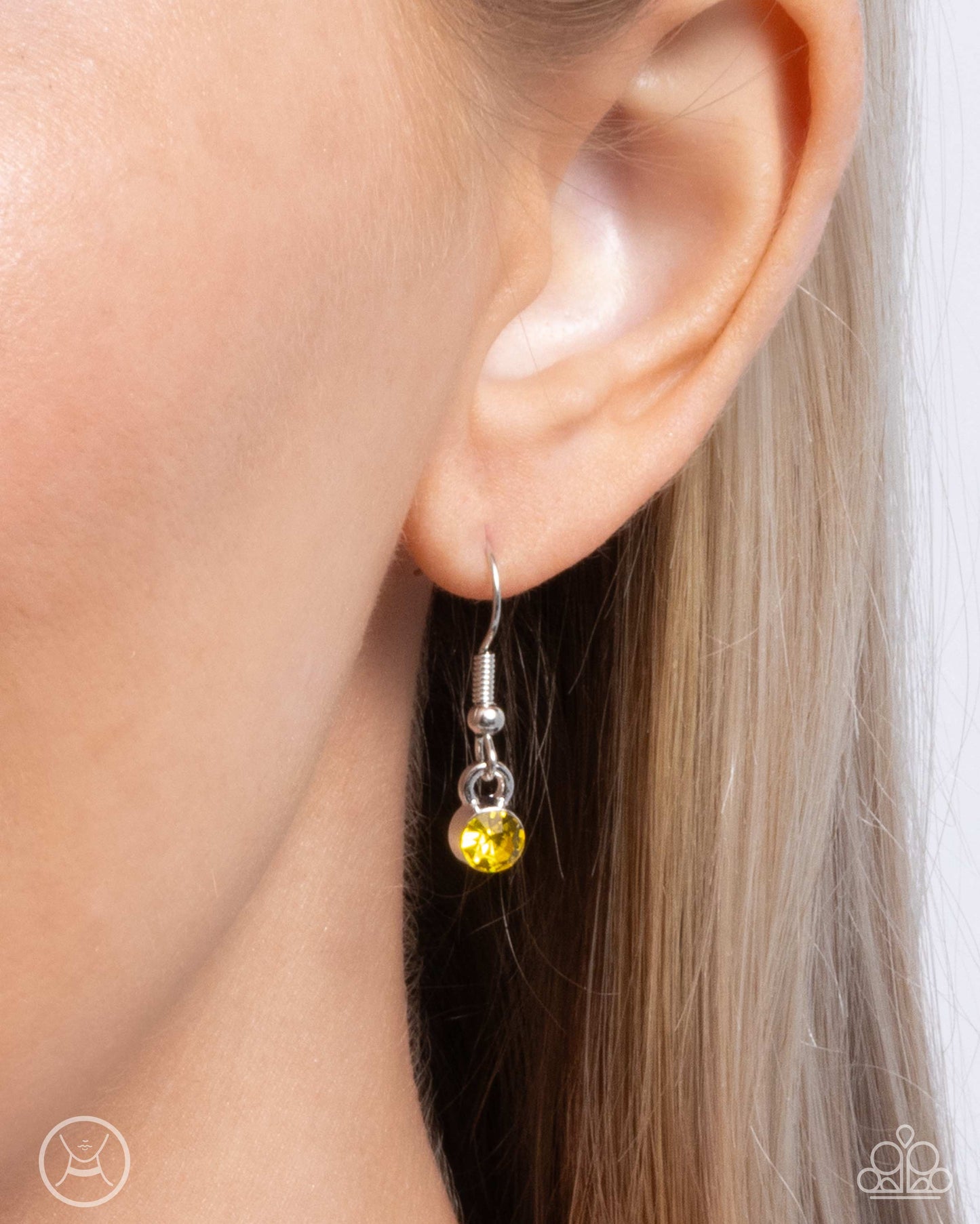 Buckingham Bow - Yellow/Iridescent Rhinestone Bow Paparazzi Choker Necklace & matching earrings