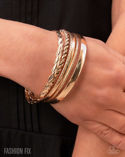 Simply Santa Fe - July 2025 Fashion Fix Set