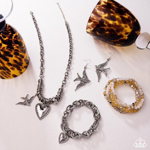 Sunset Sightings - August 2025 Fashion Fix Set
