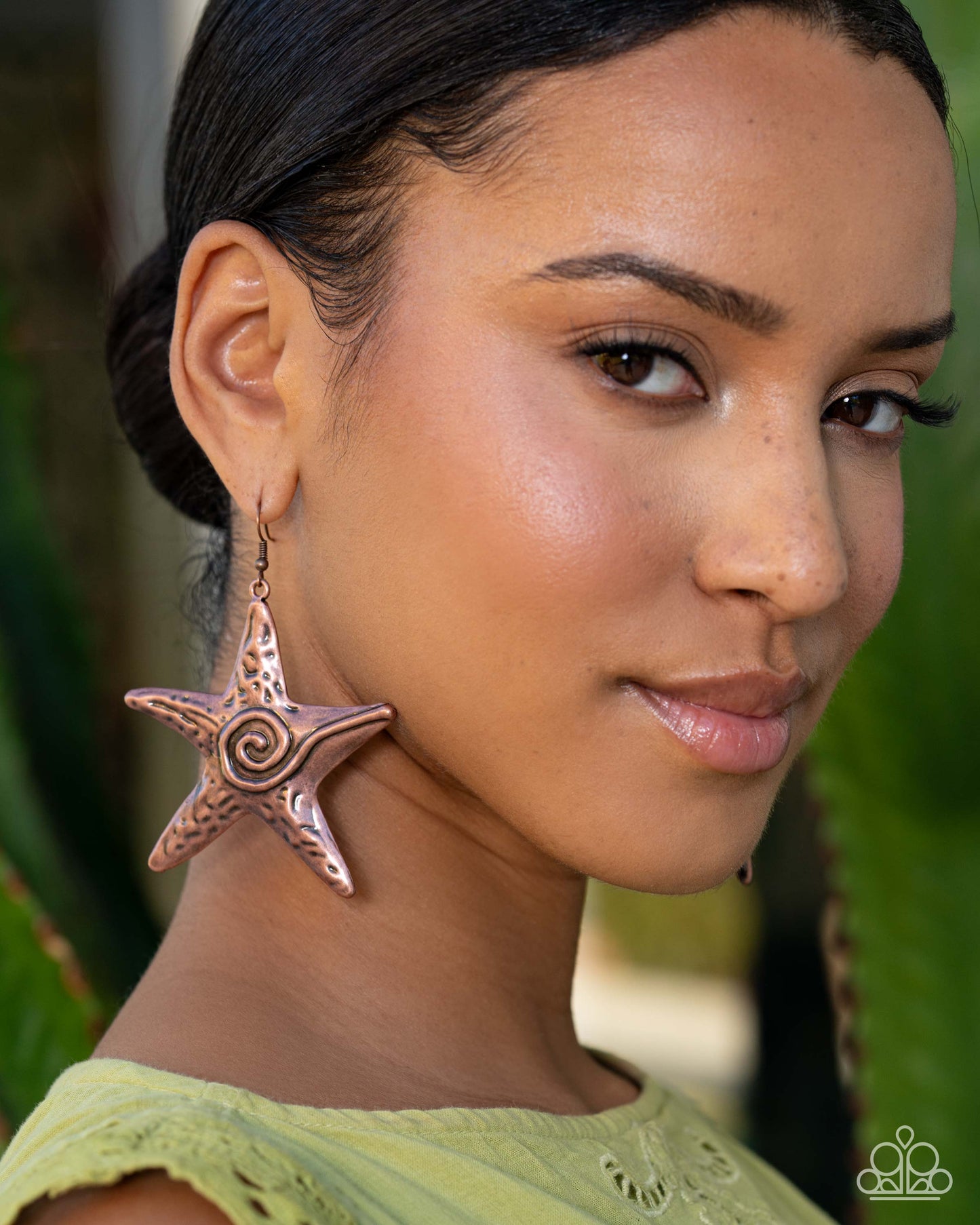 Stark Stars - Copper Hammered Star Paparazzi Earrings
