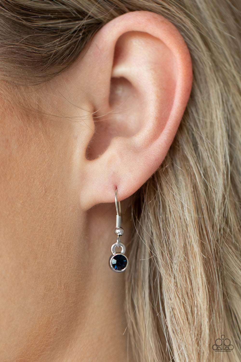 Heirloom Hideaway - Blue Oval Gems/Blue & White Rhinestone Link Necklace & matching earrings