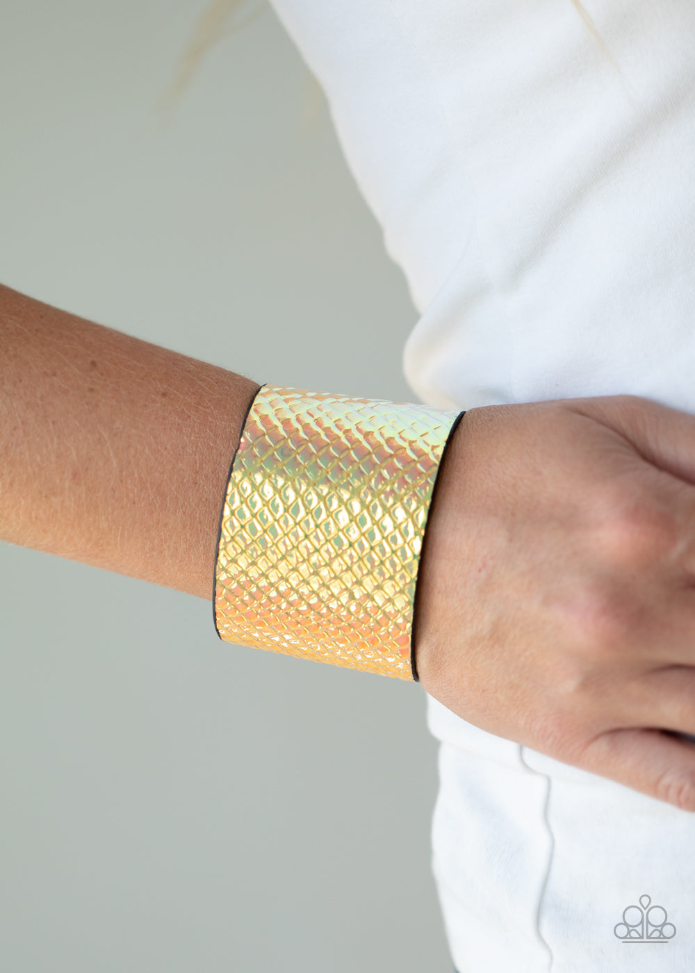 Galactic Galapagos - Multi Iridescent Crocodile Pattern Snap Bracelet