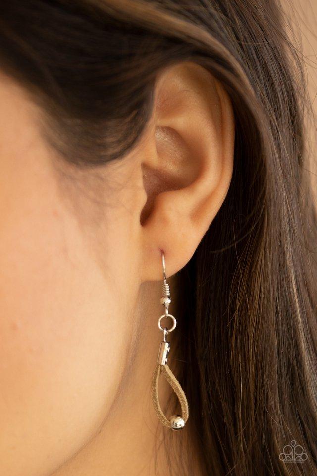 Primal Paradise - Green Ceramic Disc Paparazzi Pendant Necklace & matching earrings