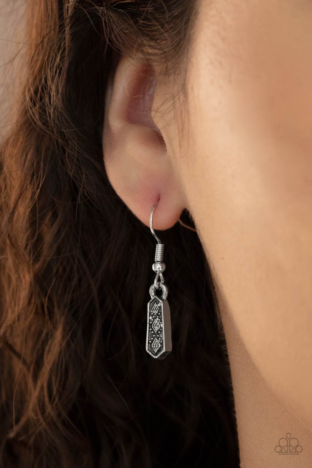 Monumental March - Silver Obelisk-Like Monument Paparazzi Necklace & matching earrings