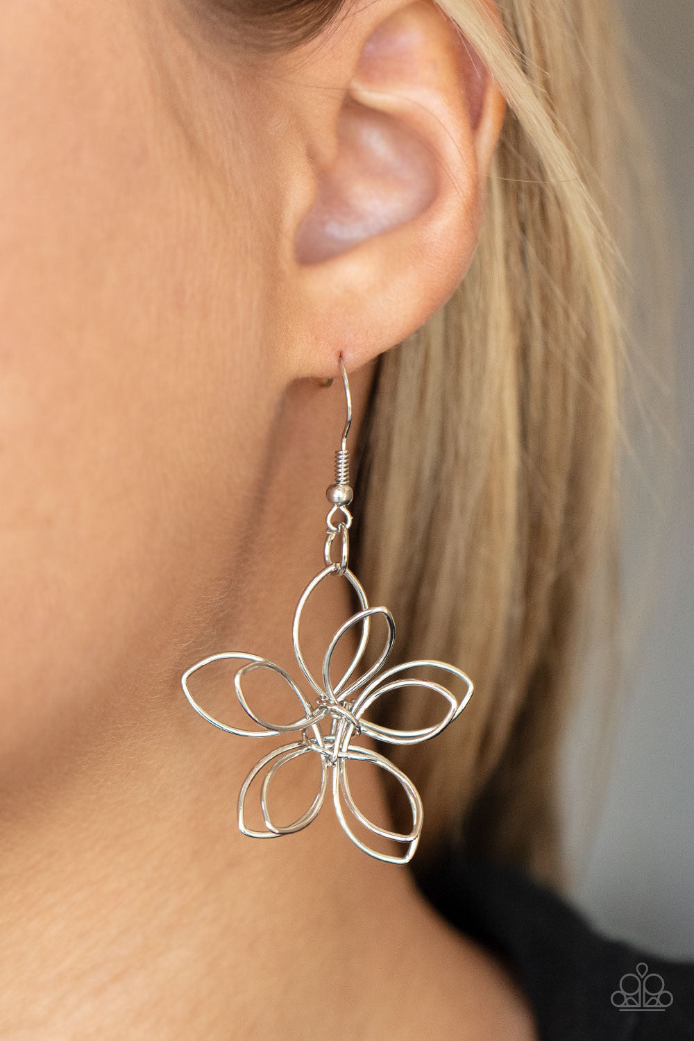 Flower Garden Fashionista - Silver Oversized Blossom Paparazzi Necklace & matching earrings