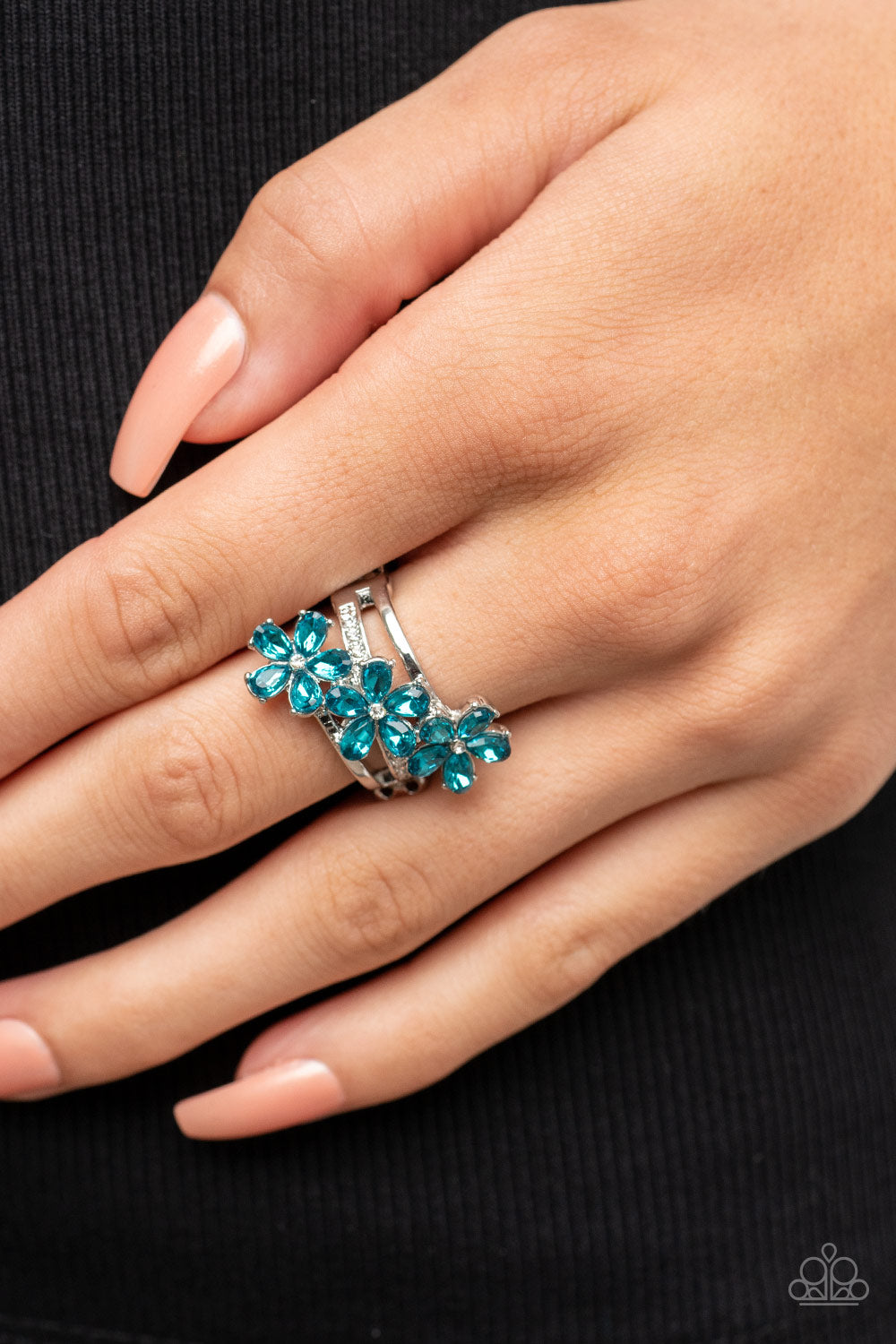 Posh Petals - Blue Rhinestone Petal & White Rhinestone Center Paparazzi Flower Ring