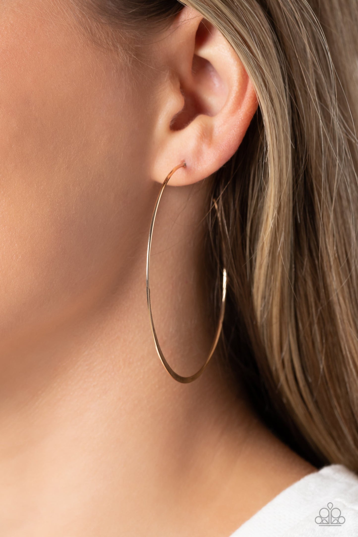Metal Drama - Gold Thin Bar Hoop Paparazzi Earrings