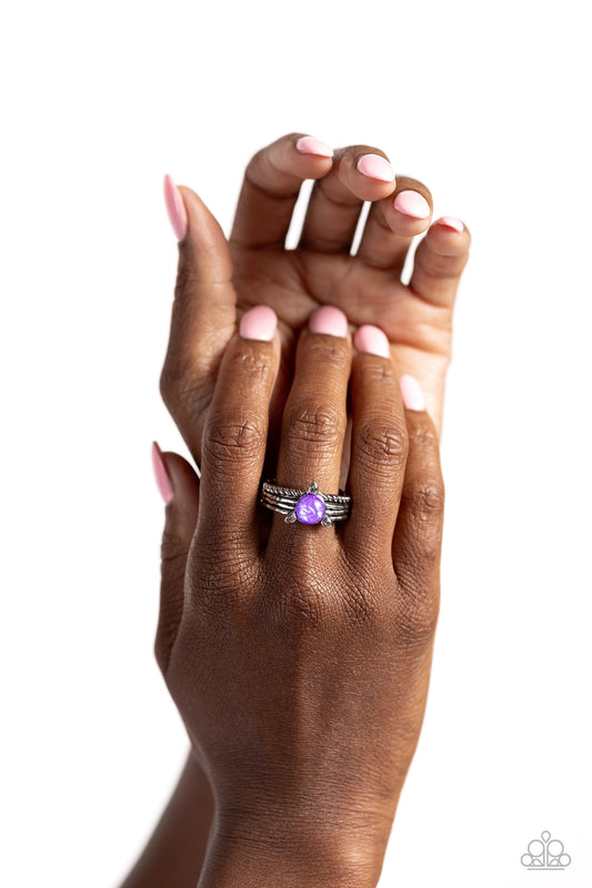 Sinuous Spotlight - Purple Opalescent Bead/Textured Band Paparazzi Ring