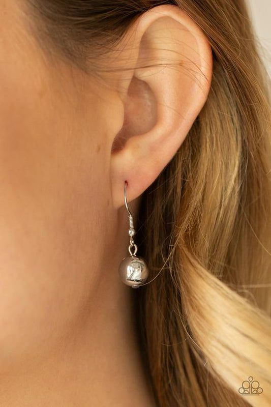 Commanding Composure - Silver Oversized Bead Paparazzi Necklace & matching earrings