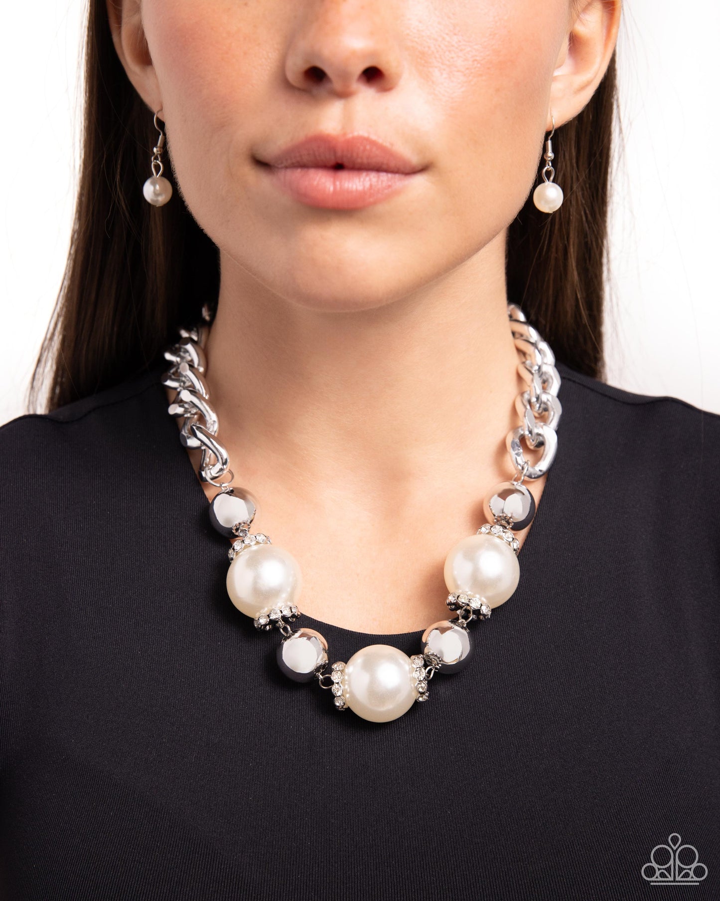 Generously Glossy - White Oversized Pearls/Oversized Curb Chain Paparazzi Necklace & matching earrings