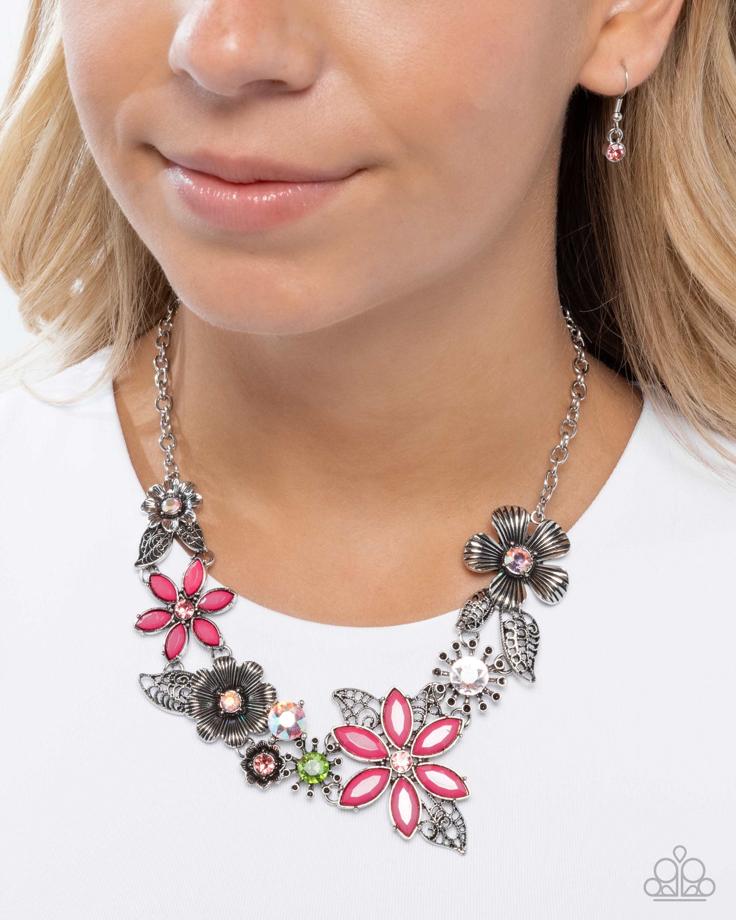 GARDEN My Sparkle - Pink Beaded Flowers/Pink Gems Paparazzi Necklace & matching earrings