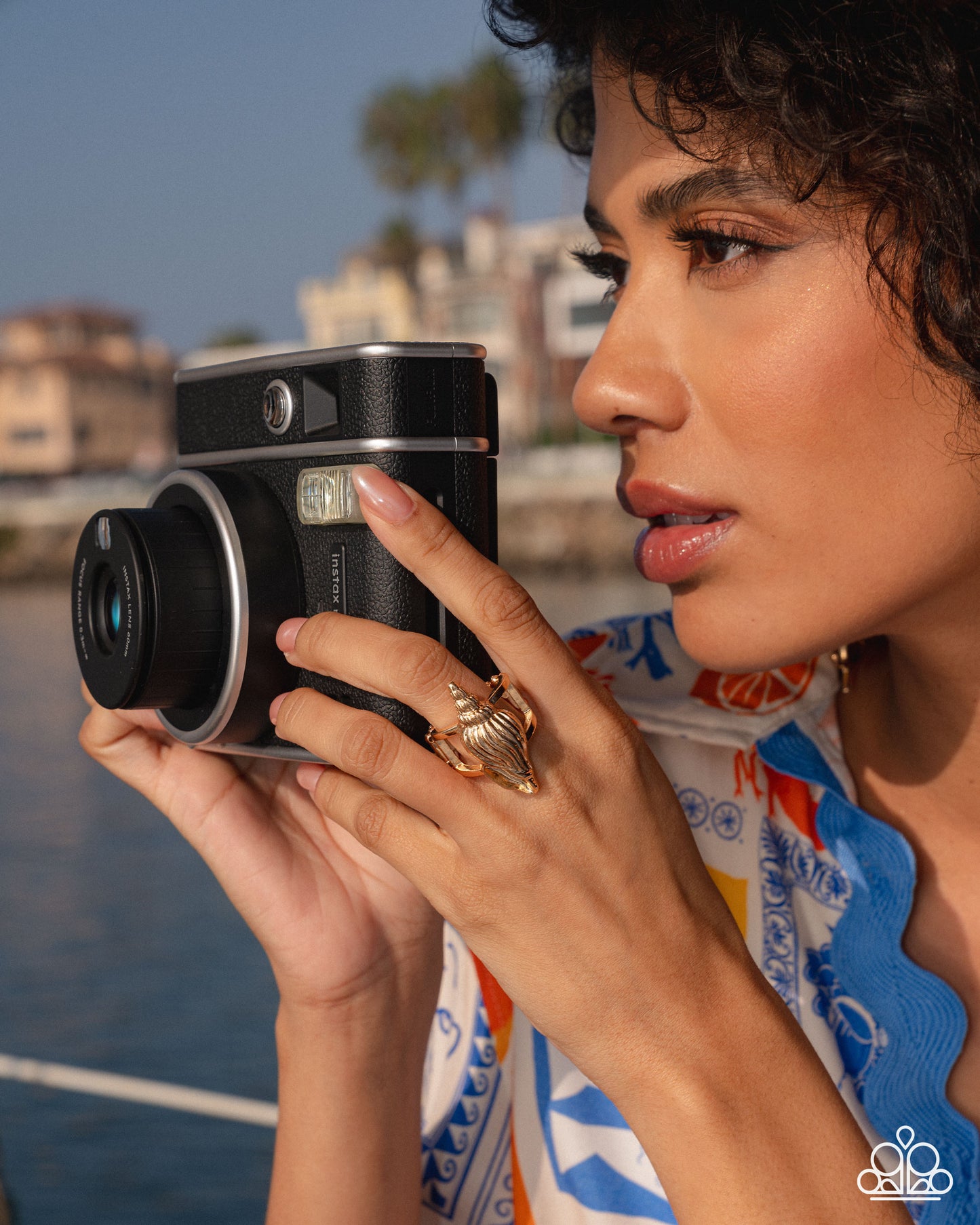 California Conch - Gold Detailed Conch Shell Paparazzi Ring