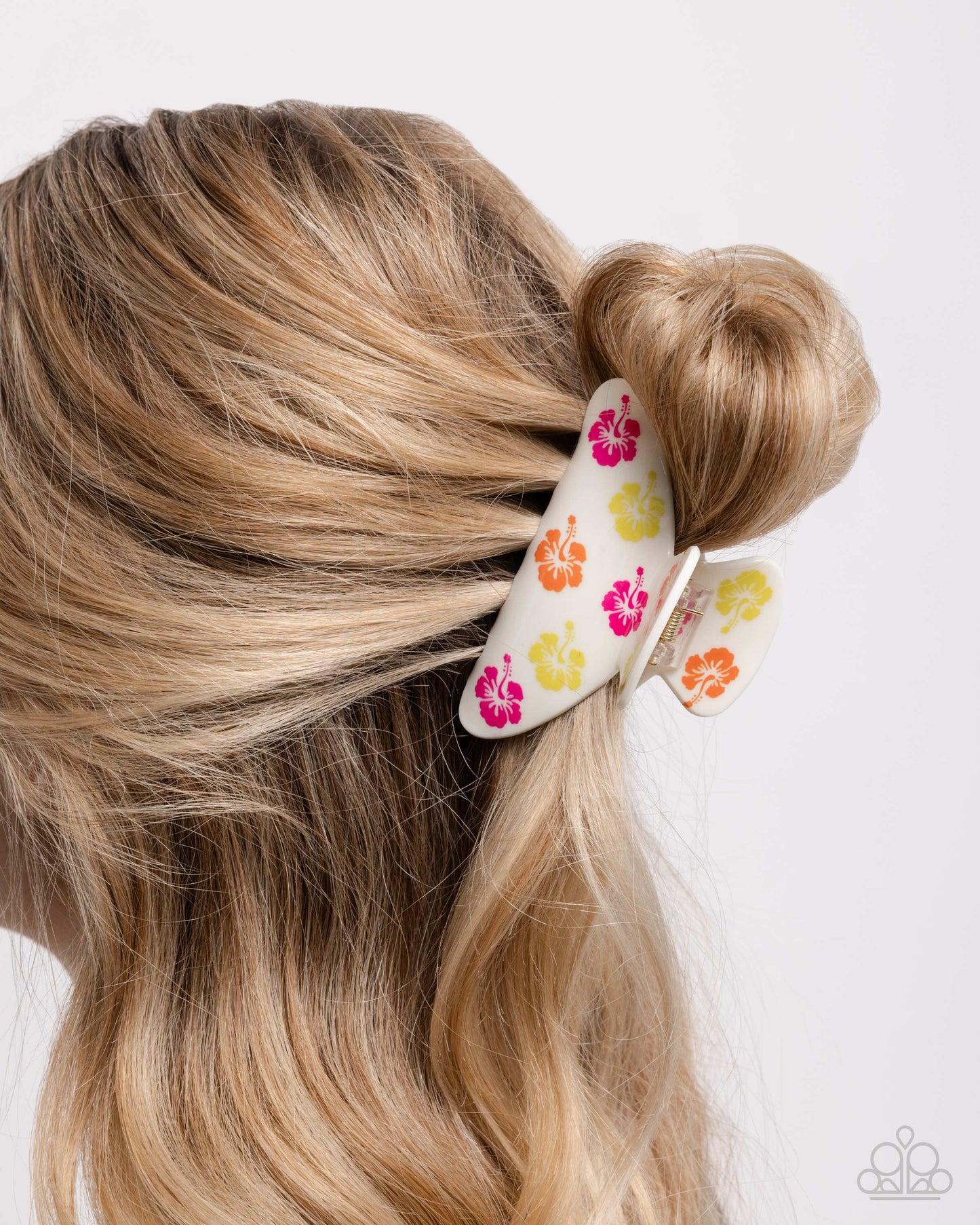 Hawaiian Harmony - White Claw Clip/Hawaiian-Inspired Floral Print Paparazzi Hair Clip