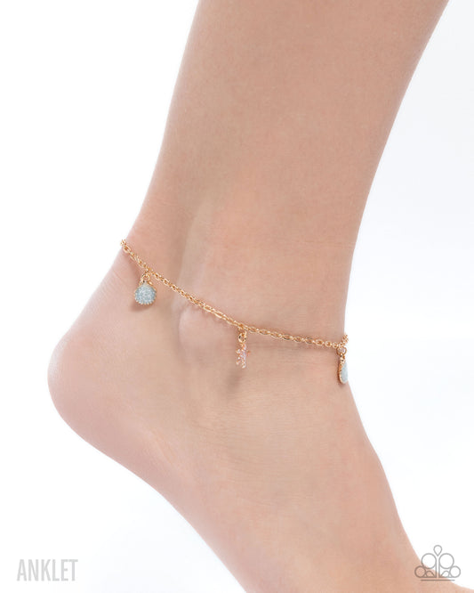 Coastal Celebrity - Gold Dainty Chain/Ocean-Inspired Charms Paparazzi Anklet