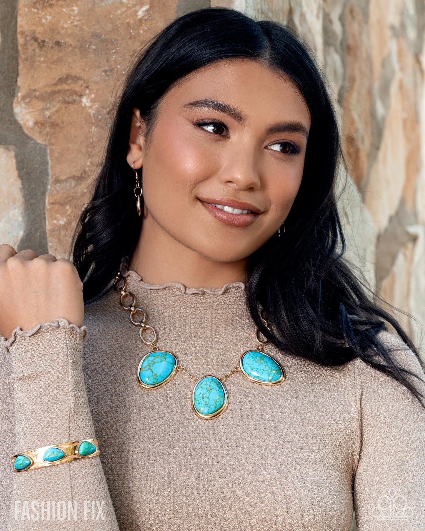 Simply Santa Fe - November 2025 Fashion Fix Set