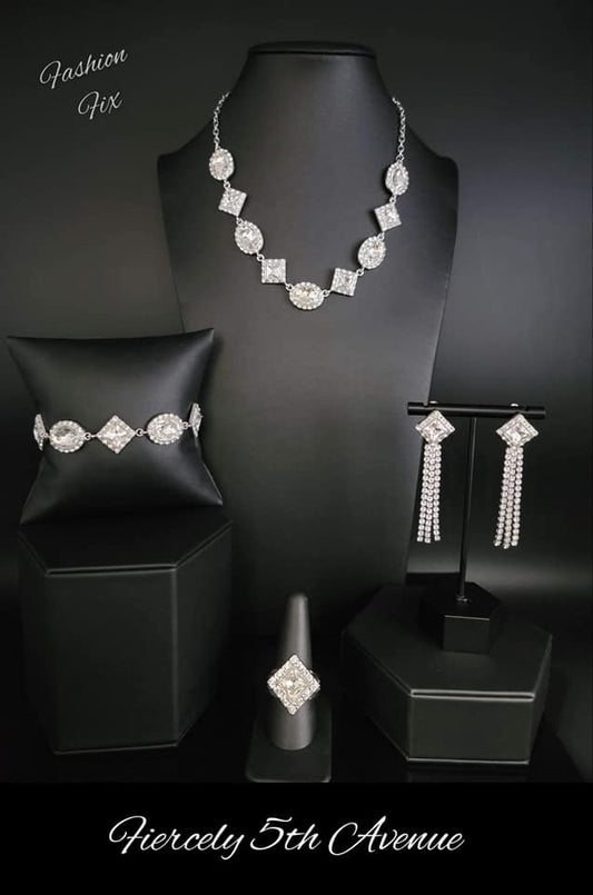 Fiercely 5th Avenue - Complete Trend Blend - September 2022 Fashion Fix Set