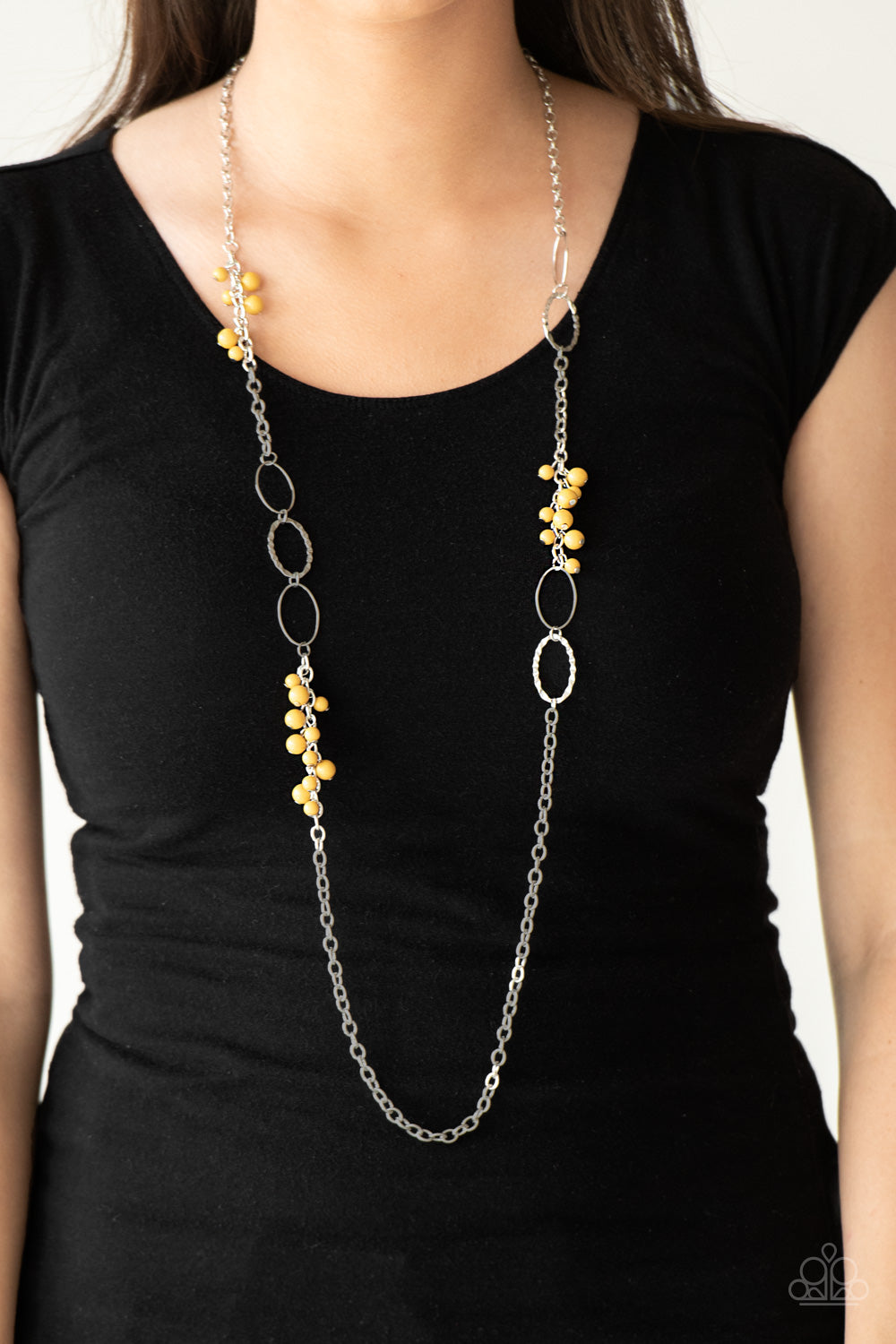 Flirty Foxtrot - Yellow Beaded Clusters/Smooth & Hammered Silver Rings Necklace & matching earrings