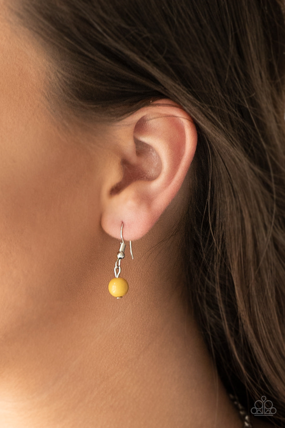 Flirty Foxtrot - Yellow Beaded Clusters/Smooth & Hammered Silver Rings Necklace & matching earrings