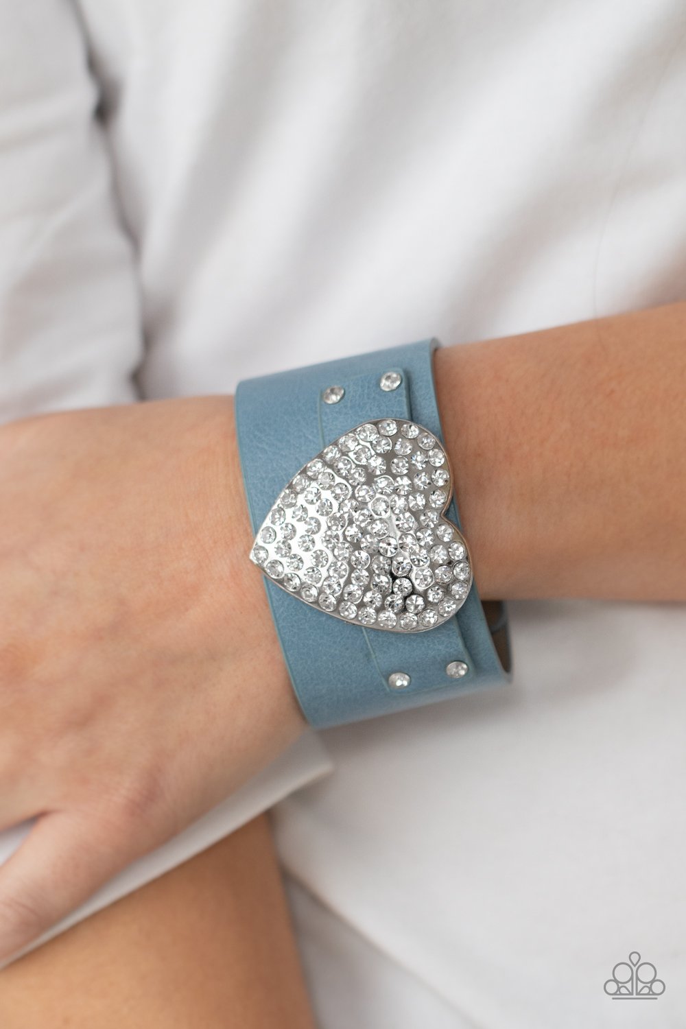 Flauntable Flirt - Blue Leather/White Rhinestone Heart Paparazzi Snap Bracelet