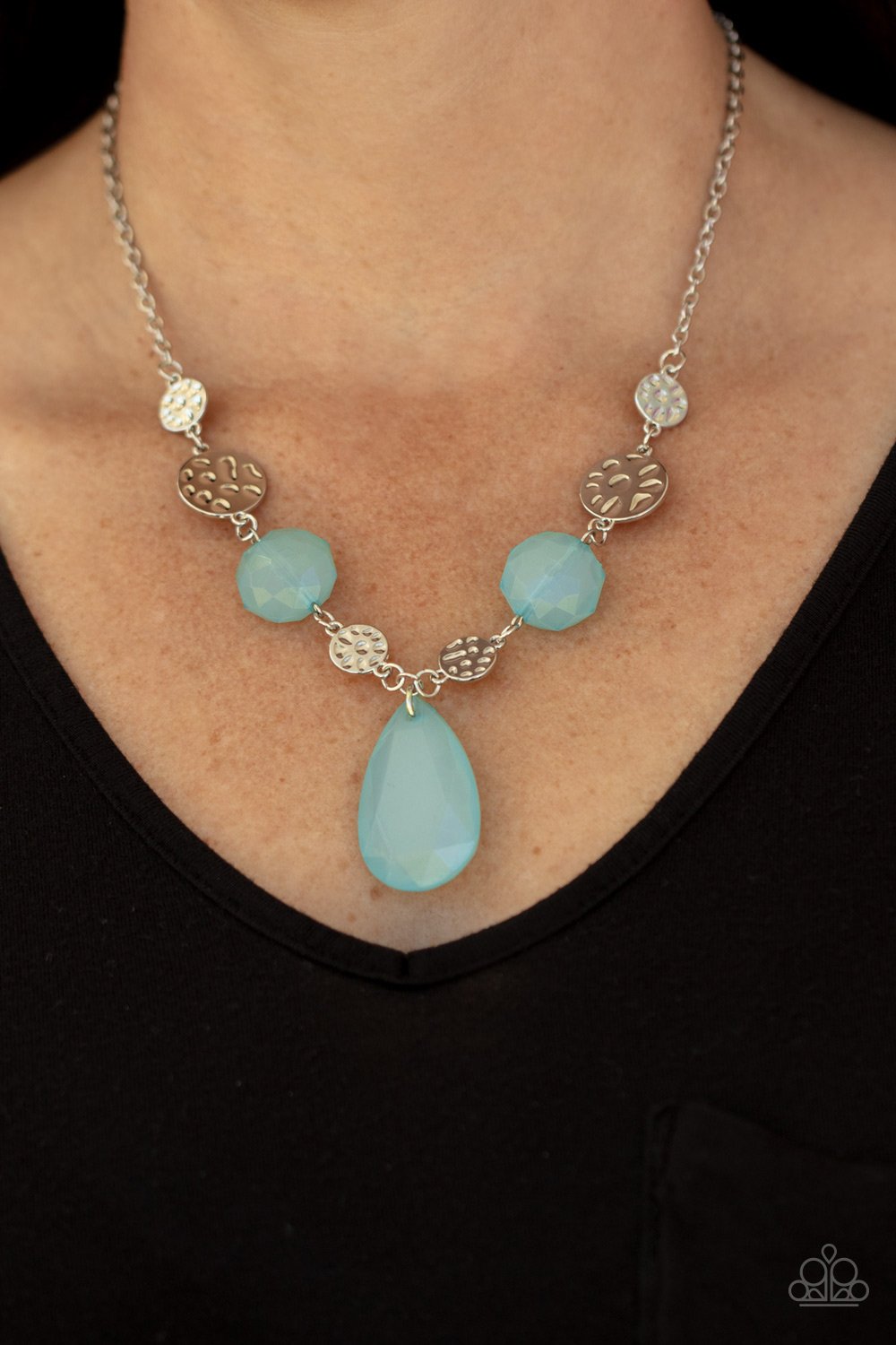 DEW What You Wanna DEW - Blue Teardrop/Hammered Silver Disc Paparazzi Necklace & matching earrings