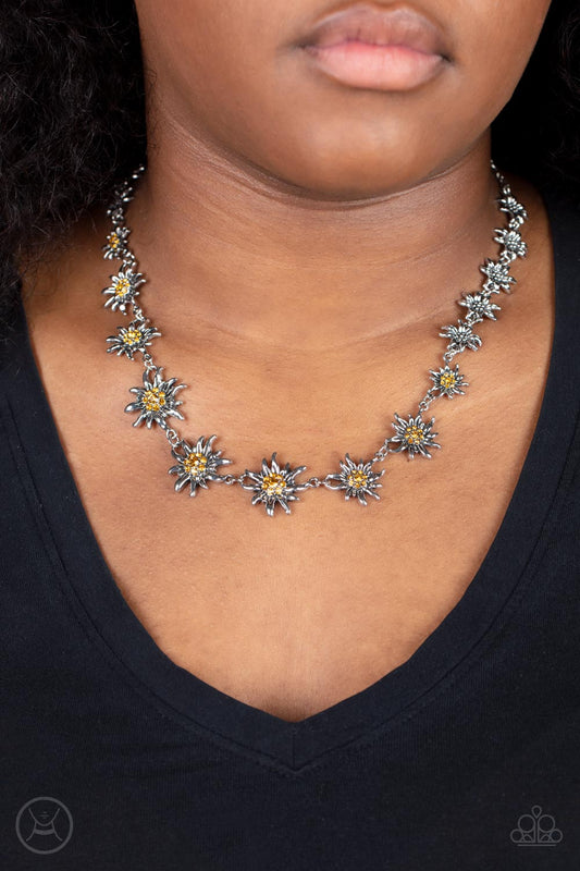 Get Up and GROW - Yellow. Rhinestone Center/Silver Daisy Paparazzi Necklace & matching earrings