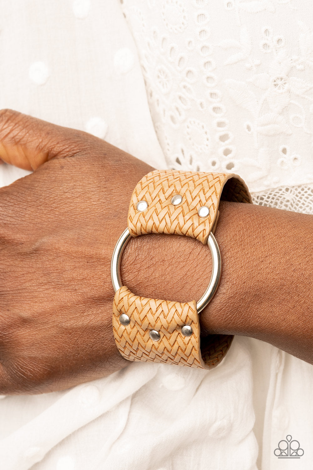 Aspiring Adventurist - Brown Textured Leather & Oversized Silver Ring Paparazzi Snap Bracelet