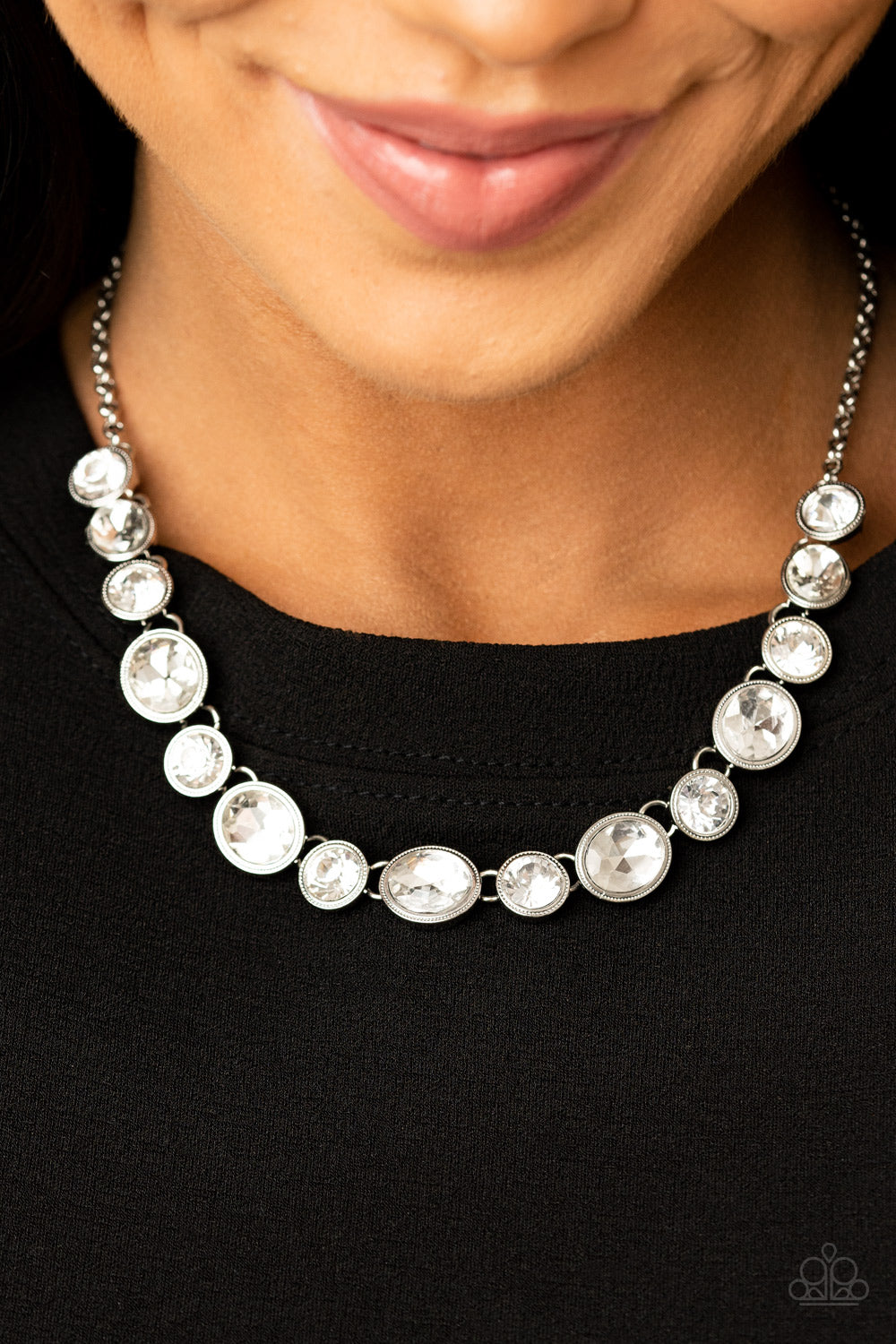 Girls Gotta Glow - White Oval and Round Rhinestone Necklace & matching earrings - Life of the Party November 2020 Necklace