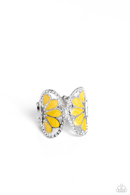 Concaved Catwalk - Yellow Flower Petals & White Rhinestone Paparazzi Ring