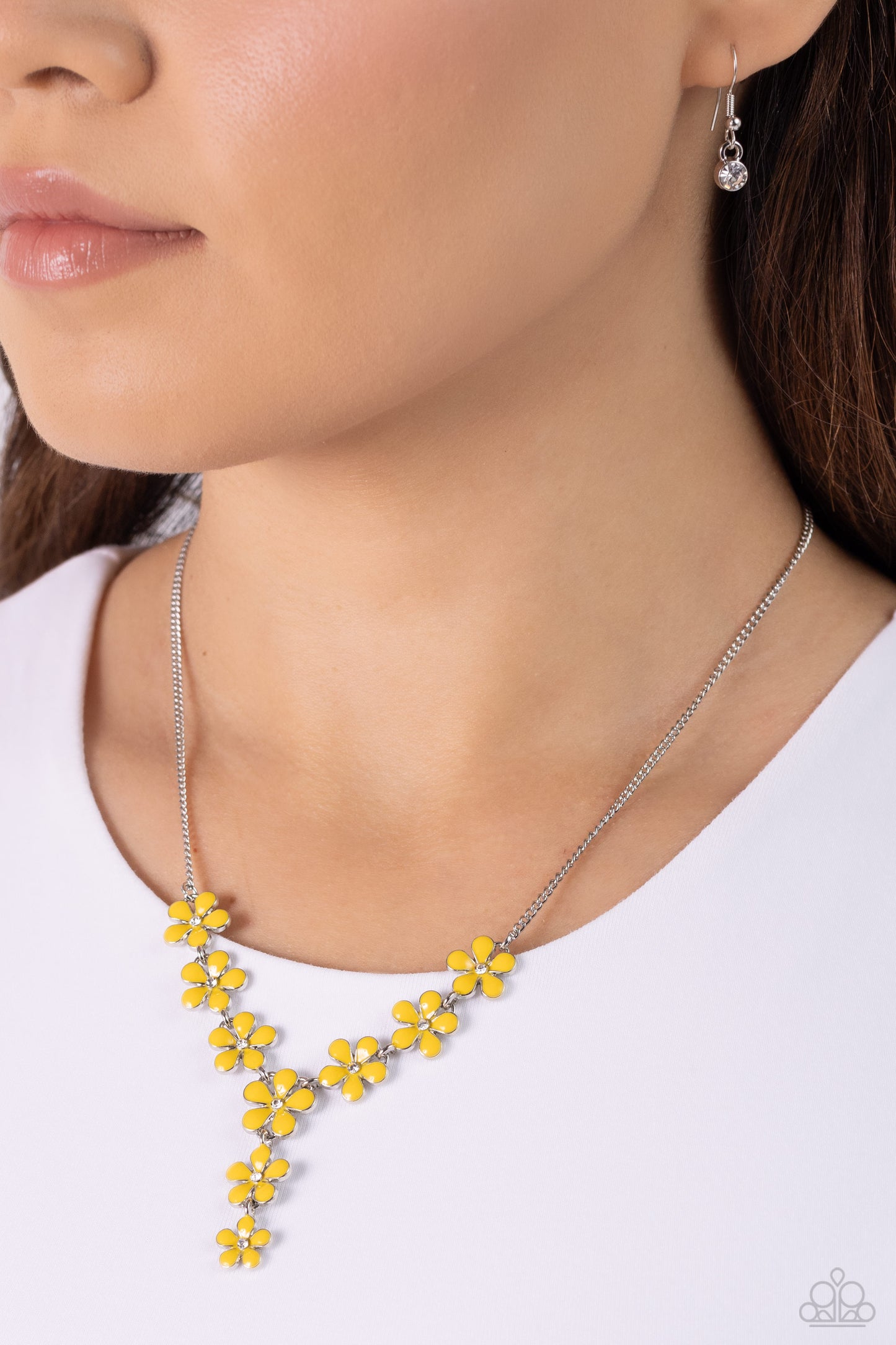 Flowering Feature - Yellow Flowers/White Rhinestone Centers Paparazzi Necklace & matching earrings