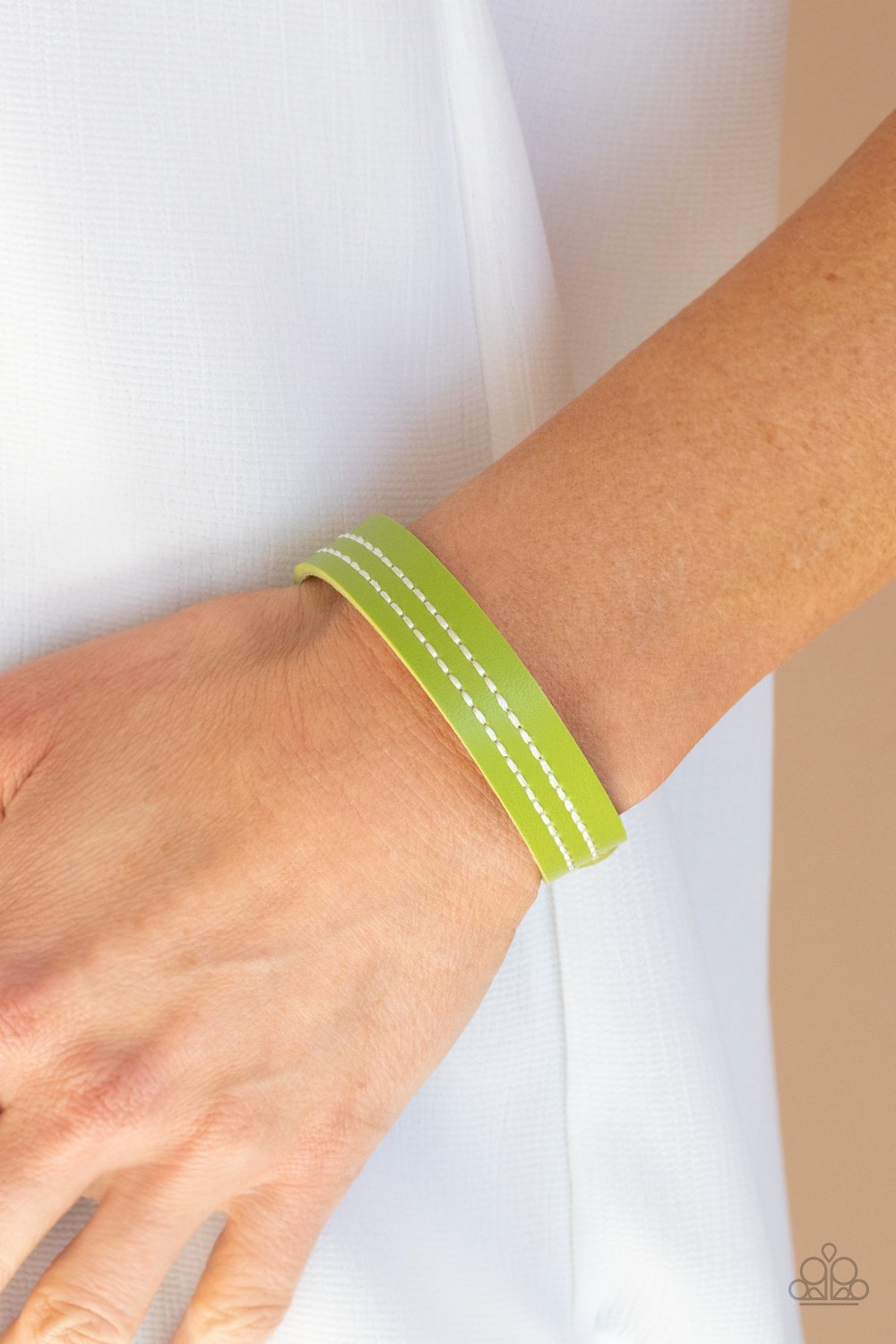 Life is WANDER-ful - Green Dainty Leather Paparazzi Snap Bracelet