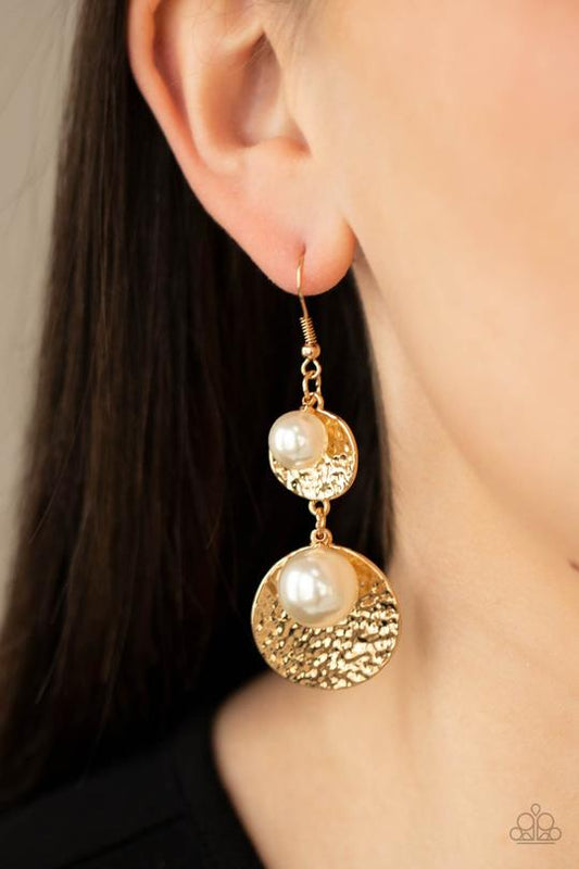 Pearl Dive - Gold Hammered Disc/White Pearl Paparazzi Earrings