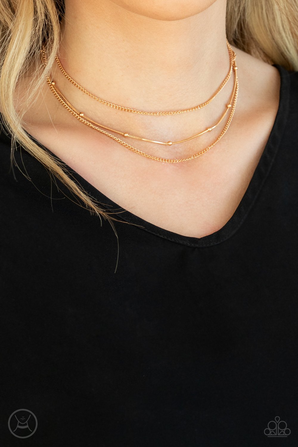 Subtly Stunning - Gold Chain Paparazzi Choker Necklace & matching earrings