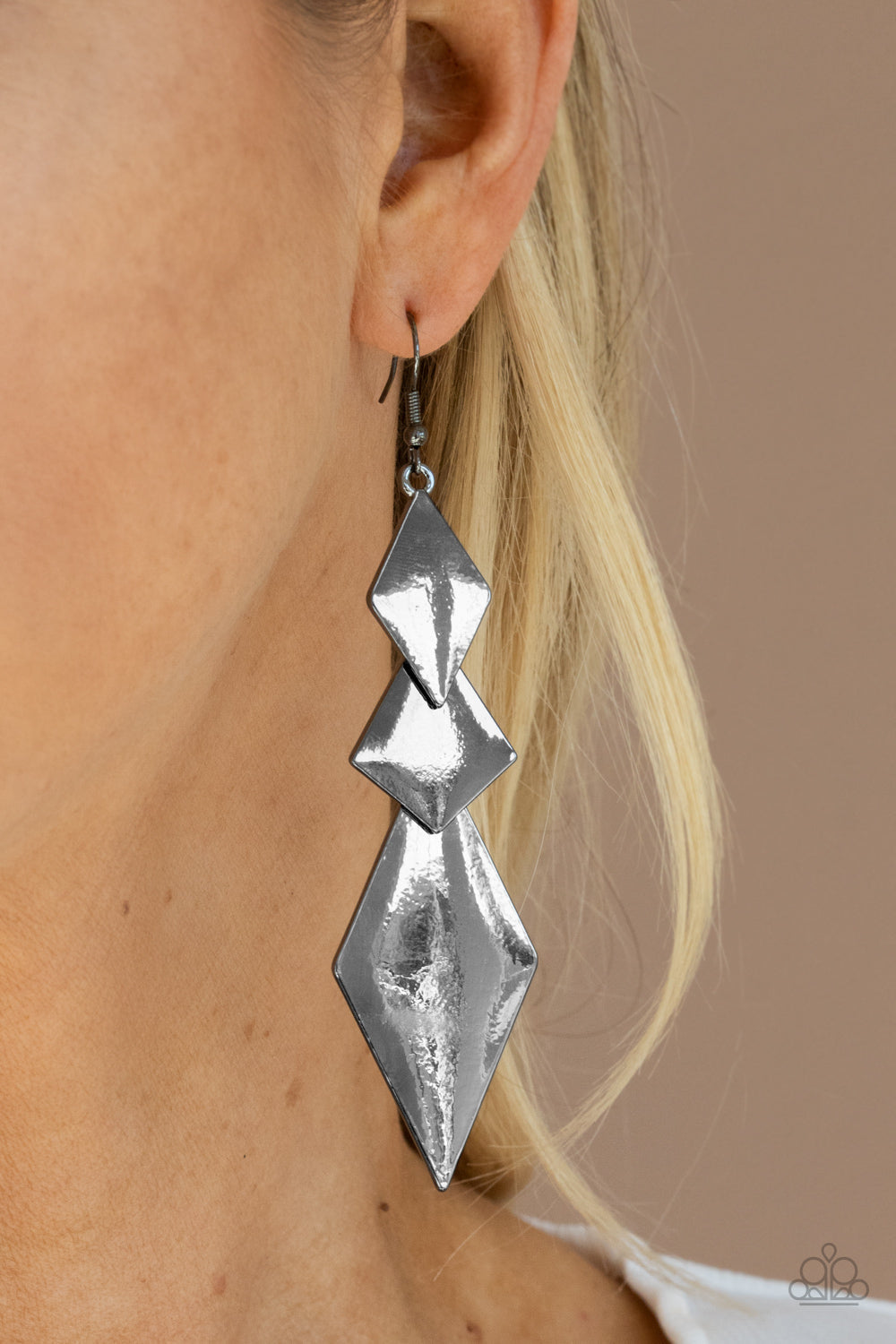 Danger Ahead - Gunmetal Mismatched Kite-Shaped Overlapped Frame Earrings